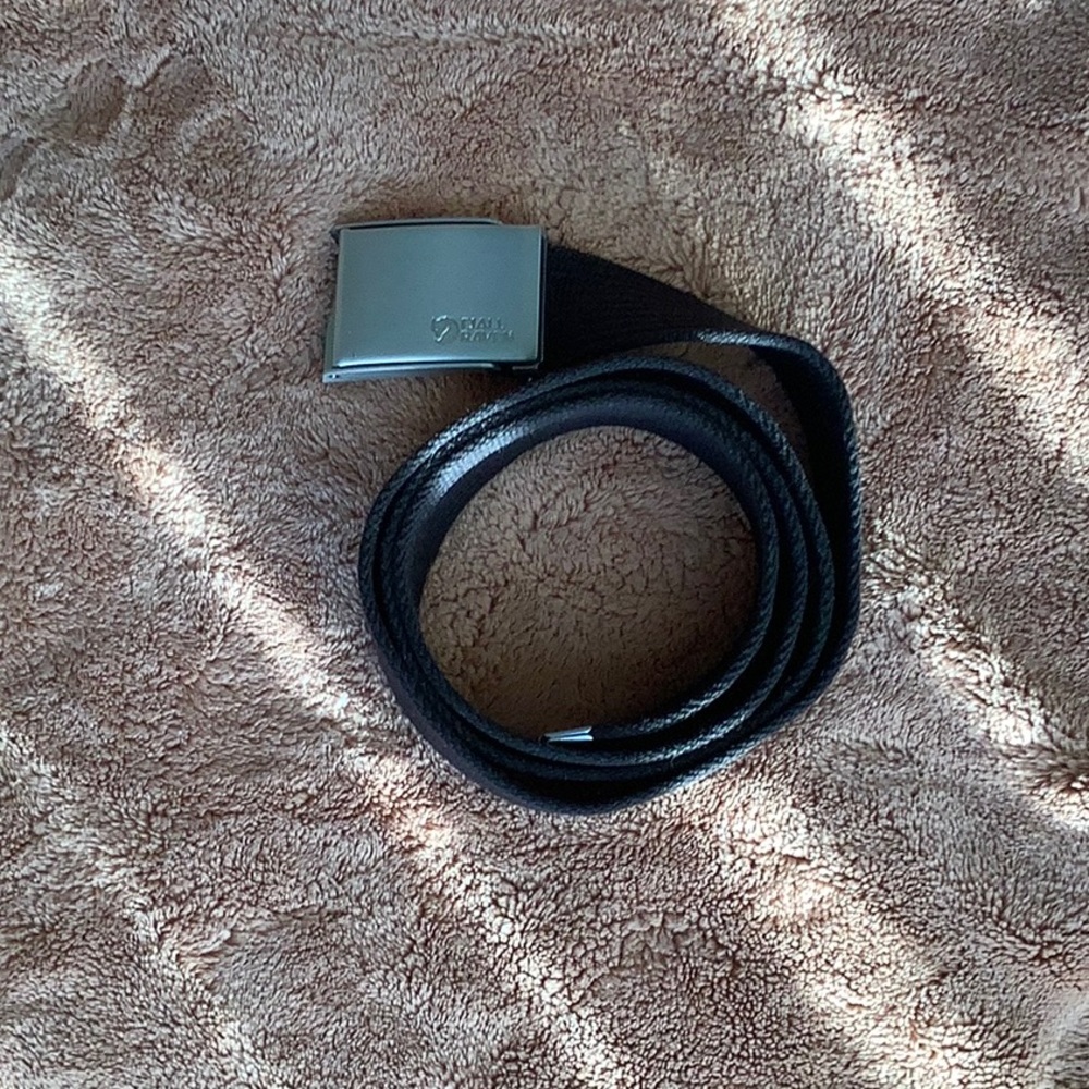 Fjallraven silver belt buckle black canvas belt